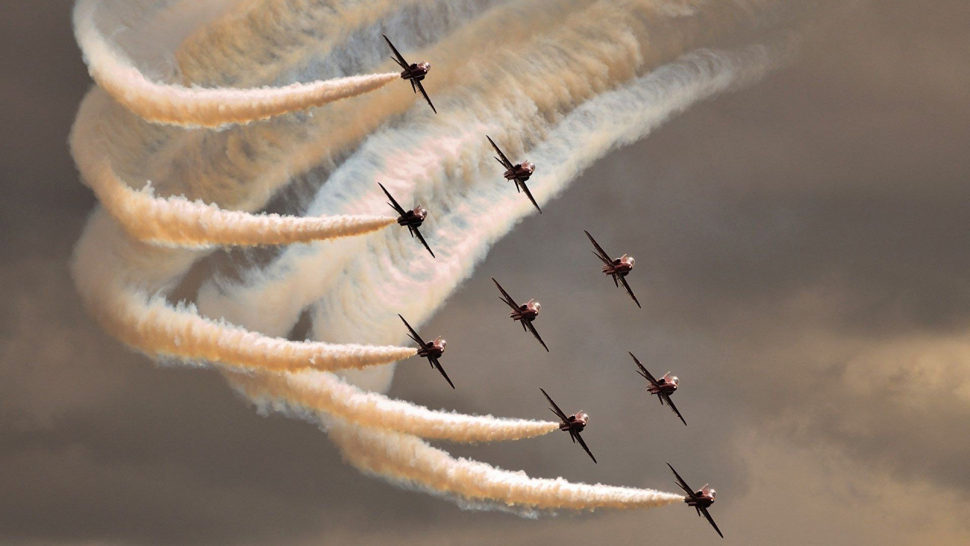 爱游戏体育-女子国家队发布训练特辑展示幕后备战细节，女子国家队排名