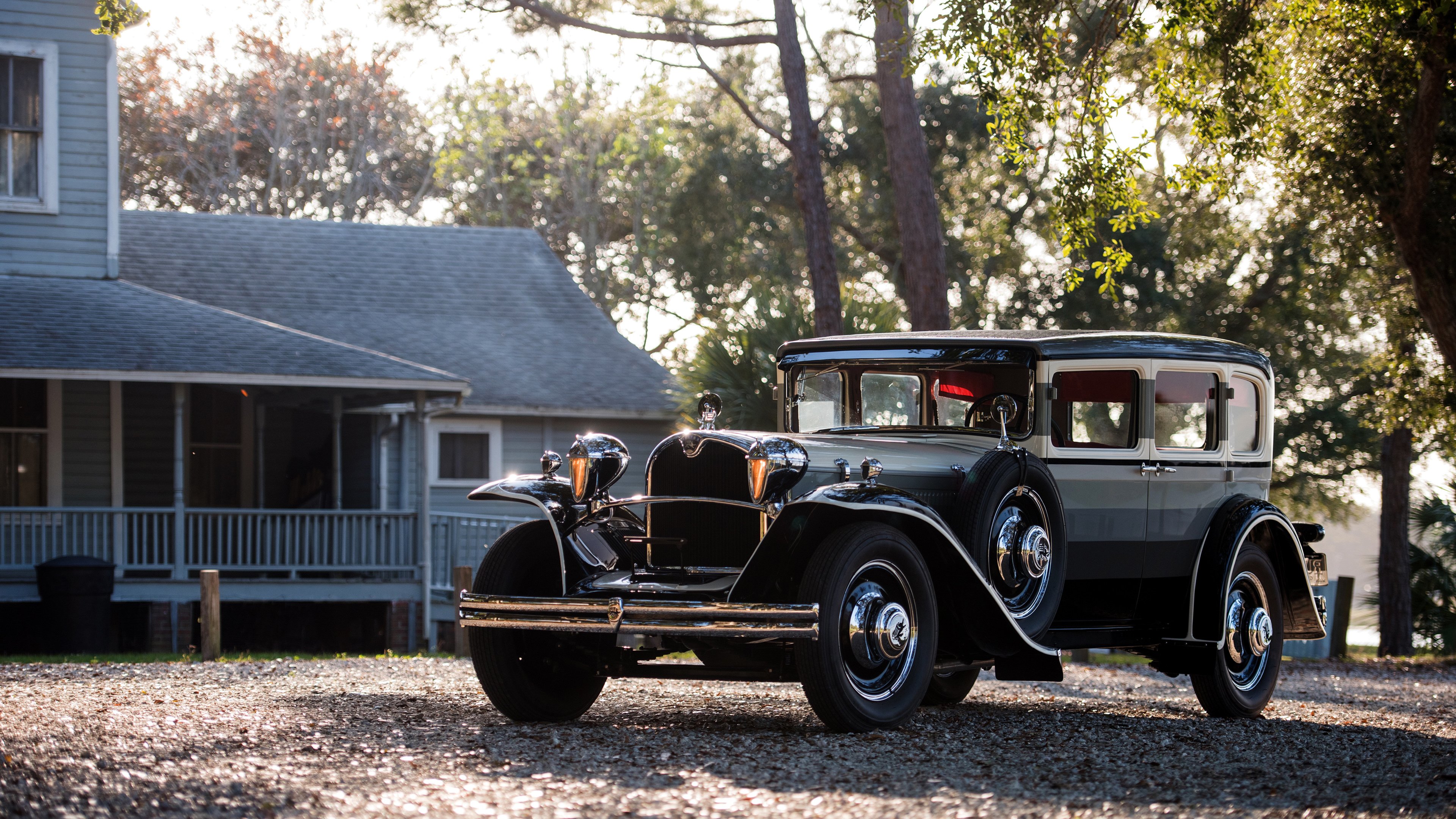 篮网替补控卫赛后接受长时间拉伸调整,篮网替补阵容